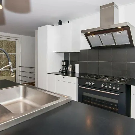 Σπίτι διακοπών Four-bedroom In 22